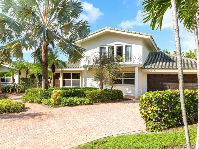 Продажа дома по адресу 2003 Bay Drive - фото 8891271