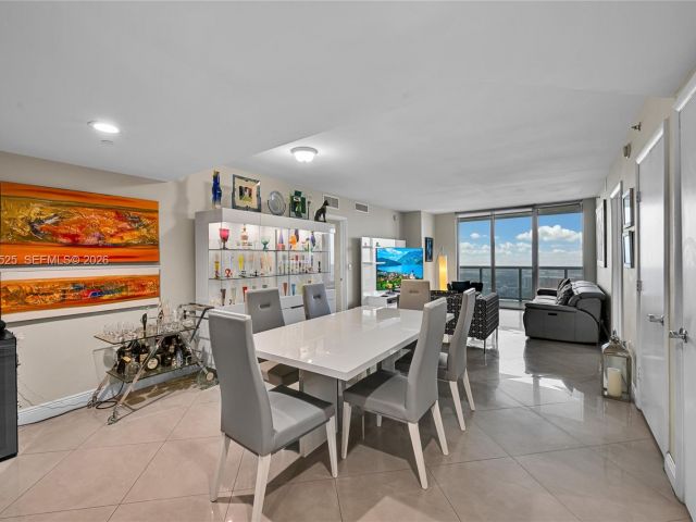 Продажа квартиры #3908 - фото 7500324