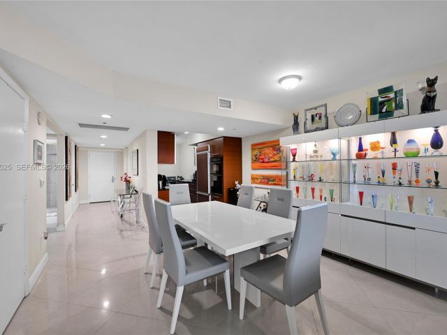 Продажа квартиры #3908 - фото 7500326