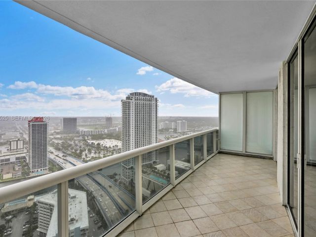 Продажа квартиры #3908 - фото 7500333