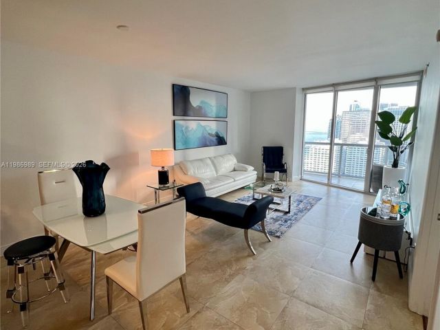 Продажа квартиры #2707 - фото 7527436