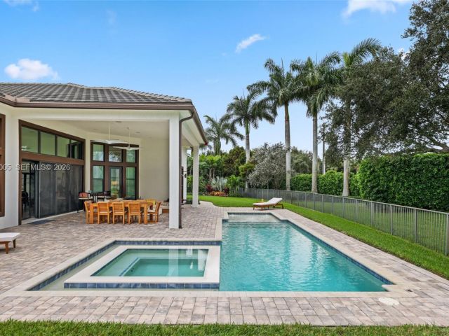 Дом в аренду по адресу 2751 NW 70th Blvd - фото 7496949