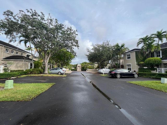 Дом в аренду по адресу 5570 SW 70th Pl S 5570 - фото 7498993