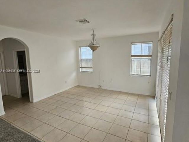 Дом в аренду по адресу 11151 SW 241st St - фото 7498872