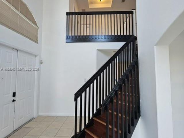 Дом в аренду по адресу 11151 SW 241st St - фото 7498876