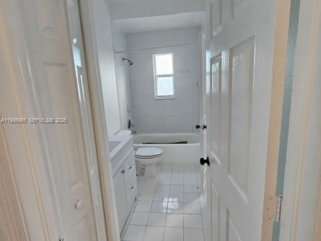 Дом в аренду по адресу 11151 SW 241st St - фото 7498880