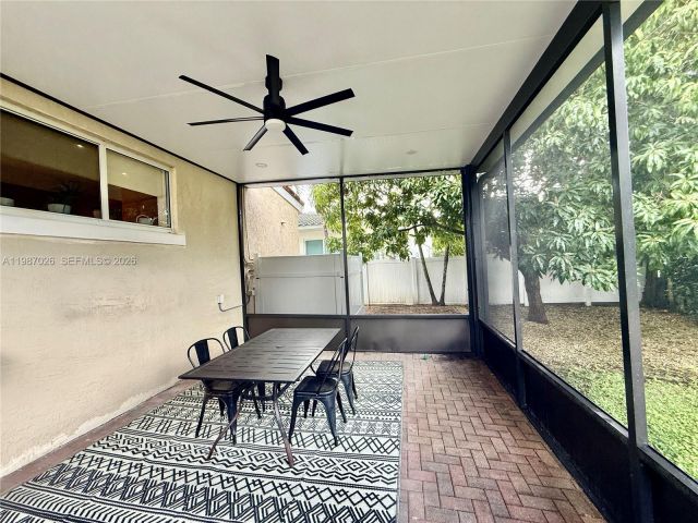 Дом в аренду по адресу 211 189th Ter - фото 7502841