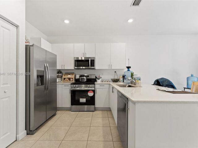 Продажа дома по адресу 12958 SW 231st St - фото 7509036