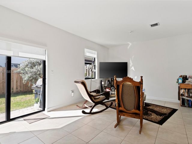 Продажа дома по адресу 12958 SW 231st St - фото 7509037