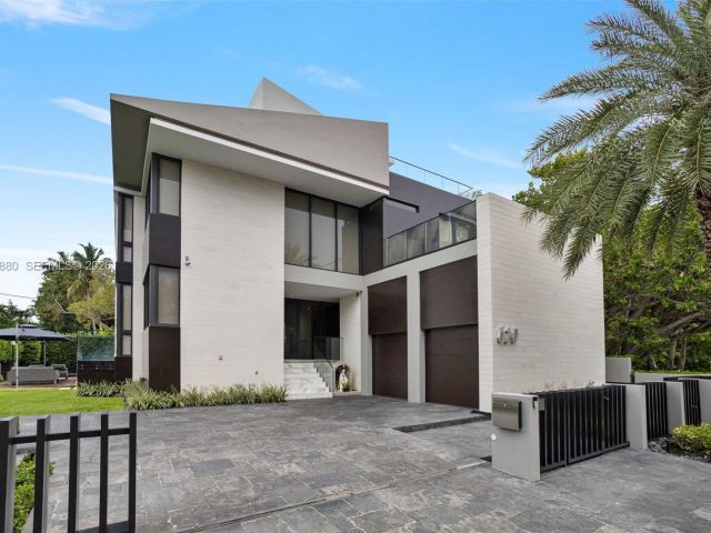 Продажа дома по адресу 610 Harbor Cir - фото 7524434