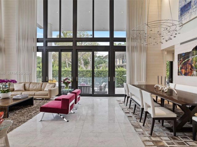 Продажа дома по адресу 610 Harbor Cir - фото 7524437