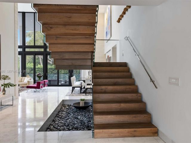 Продажа дома по адресу 610 Harbor Cir - фото 7524442