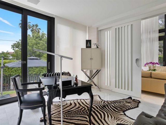 Продажа дома по адресу 610 Harbor Cir - фото 7524445