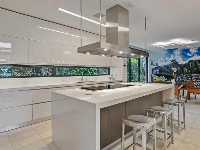 Продажа дома по адресу 610 Harbor Cir - фото 7524450