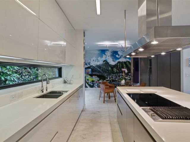 Продажа дома по адресу 610 Harbor Cir - фото 7524452