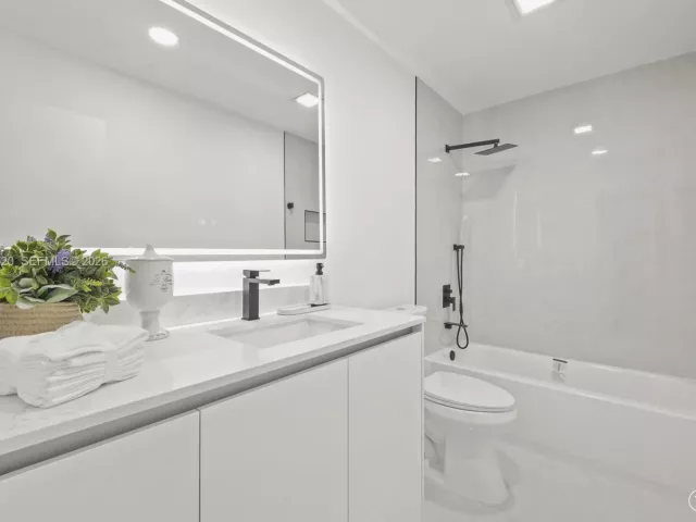 Продажа дома по адресу 437 NW 13th Dr - фото 7535752