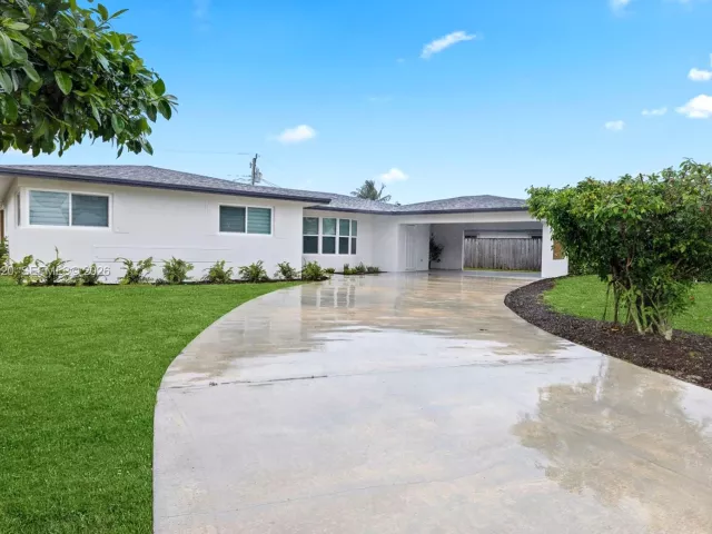 Продажа дома по адресу 437 NW 13th Dr - фото 7535736