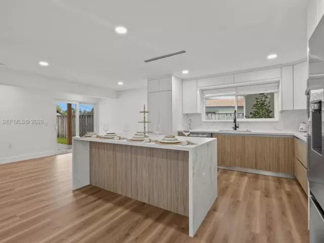 Продажа дома по адресу 437 NW 13th Dr - фото 7535739