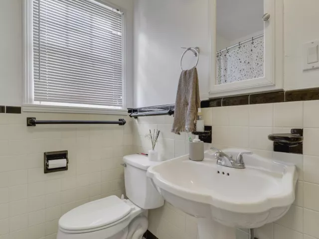 Продажа дома по адресу 3619 Spruce Avenue - фото 9377124