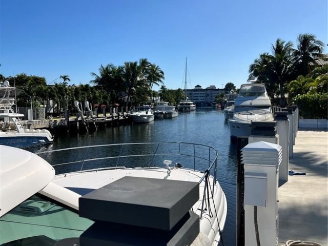 Дом в аренду по адресу 5510 Bayview Dr - фото 7513860