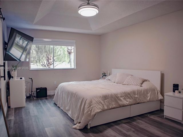 Дом в аренду по адресу 15022 SW 143rd Ter 1 - фото 7513952