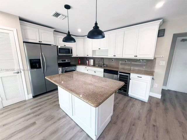 Дом в аренду по адресу 1804 SW 104th Ct - фото 7518215