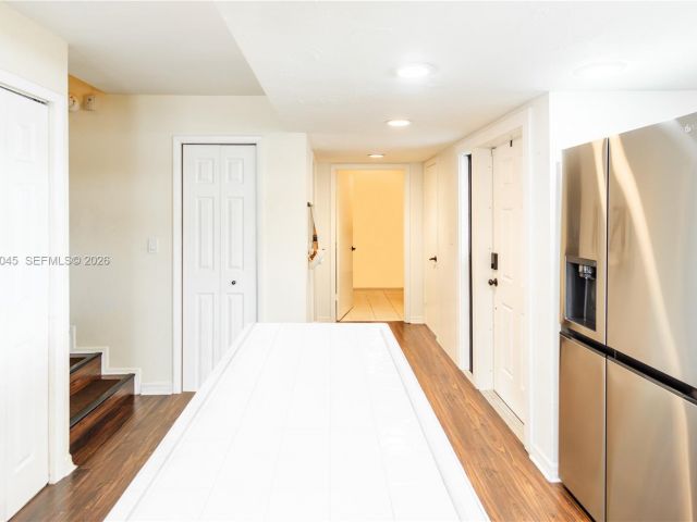 Дом в аренду по адресу 8980 Palm Tree Ln 8980 - фото 7518425