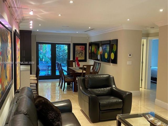 Дом в аренду по адресу 1501 Lisbon St - фото 7515757