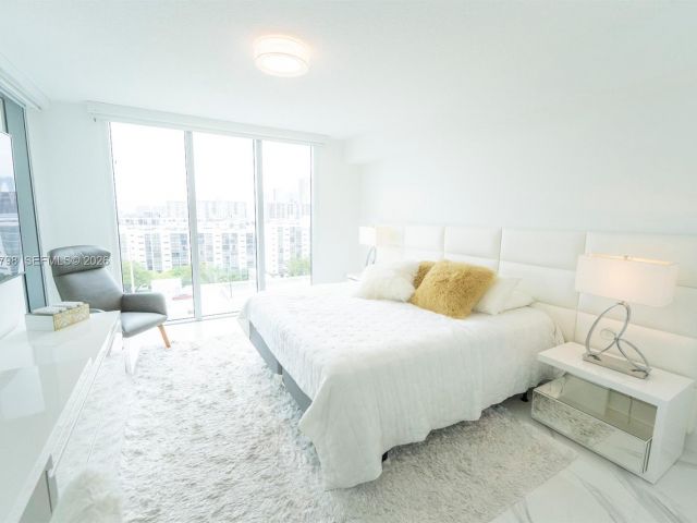 Квартира в аренду номер4-1007 - фото 7516231