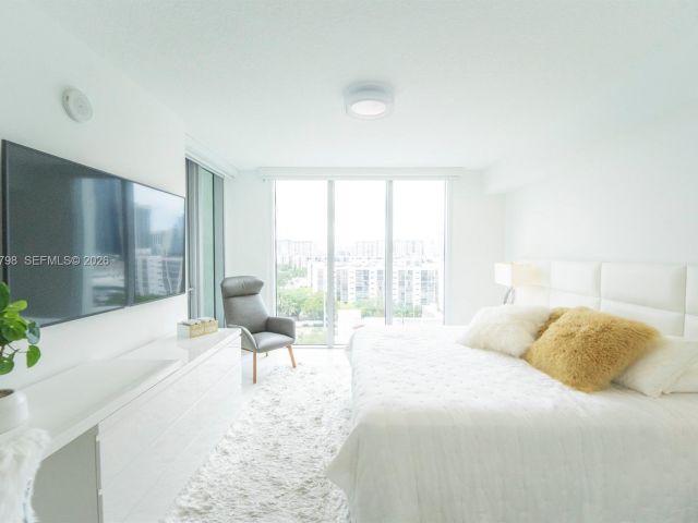 Квартира в аренду номер4-1007 - фото 7516232