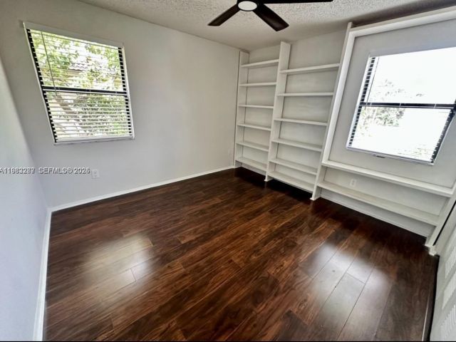 Дом в аренду по адресу 1431 SW 87th Way 0 - фото 7515661