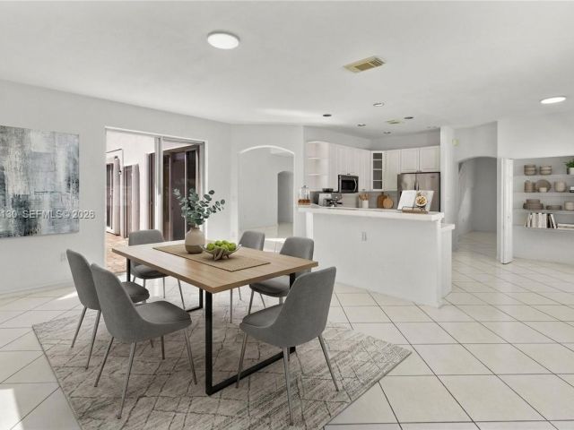 Продажа дома по адресу 2327 NW 187th Ave - фото 7535207