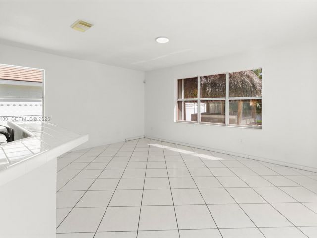 Продажа дома по адресу 2327 NW 187th Ave - фото 7535210