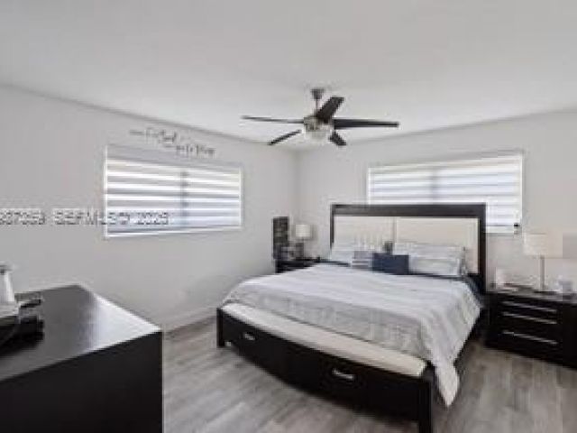 Дом в аренду по адресу 8461 NW 16th St 8461 - фото 7515888