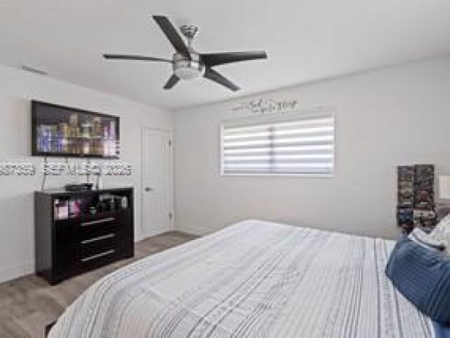 Дом в аренду по адресу 8461 NW 16th St 8461 - фото 7515890