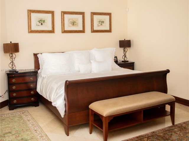 Дом в аренду по адресу 2485 NW 66th Dr - фото 7516164