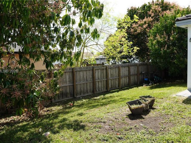 Продажа дома по адресу 16869 SW 109th Pl - фото 7519706