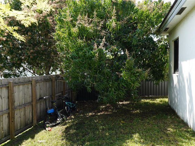 Продажа дома по адресу 16869 SW 109th Pl - фото 7519707