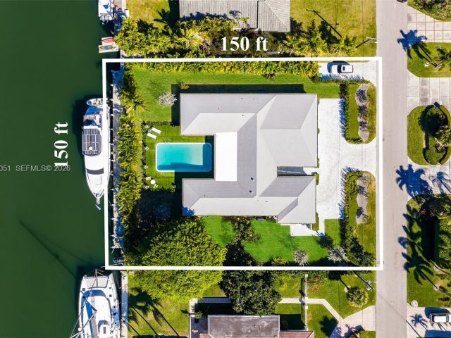 Дом в аренду по адресу 424 Alamanda Dr - фото 7521386