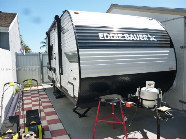 Продажа дома по адресу 19372 SW 119th Ct - фото 7515989