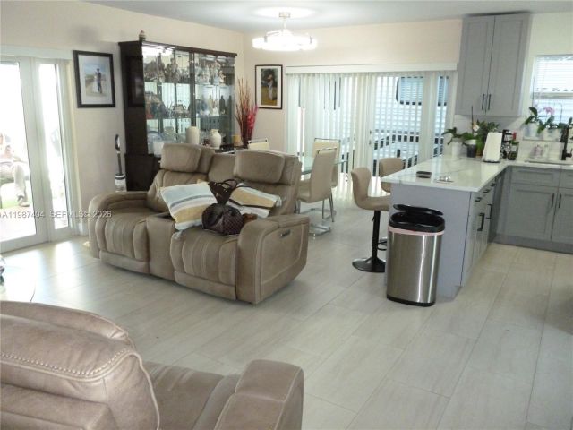 Продажа дома по адресу 19372 SW 119th Ct - фото 7515996