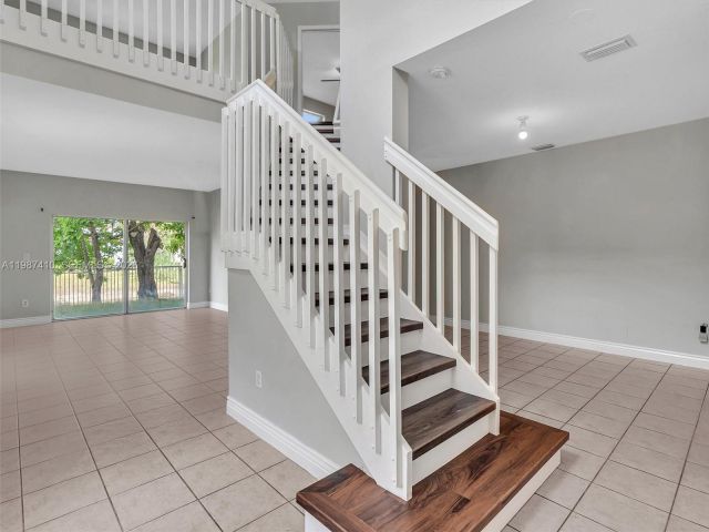 Дом в аренду по адресу 1498 SW 106th Ave 1498 - фото 7515947