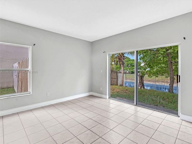 Дом в аренду по адресу 1498 SW 106th Ave 1498 - фото 7515956