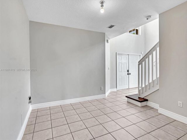 Дом в аренду по адресу 1498 SW 106th Ave 1498 - фото 7515960