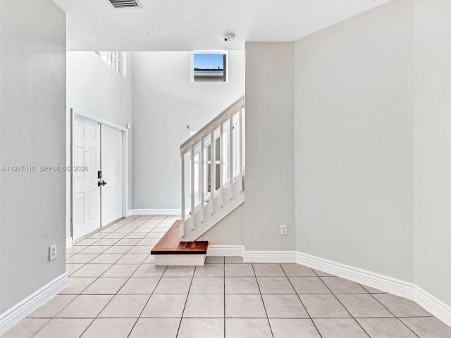 Дом в аренду по адресу 1498 SW 106th Ave 1498 - фото 7515962