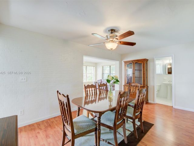 Продажа дома по адресу 5726 Madison St - фото 7535572