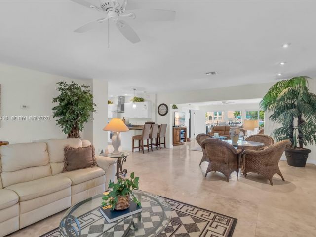 Продажа дома по адресу 1995 Ixora Rd - фото 7516174