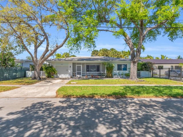 Продажа дома по адресу 1995 Ixora Rd - фото 7516180