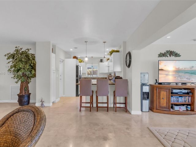 Продажа дома по адресу 1995 Ixora Rd - фото 7516184