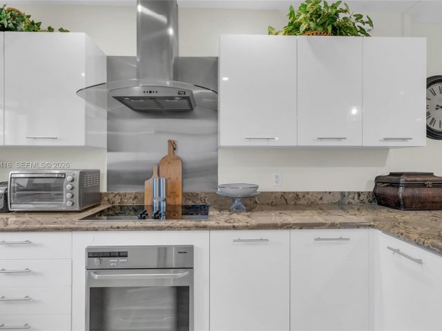 Продажа дома по адресу 1995 Ixora Rd - фото 7516186